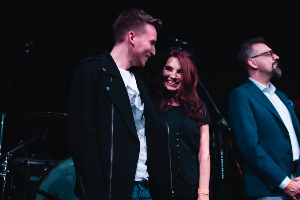 Koncert specjalny pamięci Grzegorza Ciechowskiego (ACKiS Od Nowa, 14.12.2019) [fot. Jessica David]